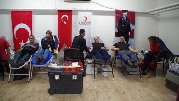Atatürk İlkokulundan Afrin Kahramanları için Kan Bağışı