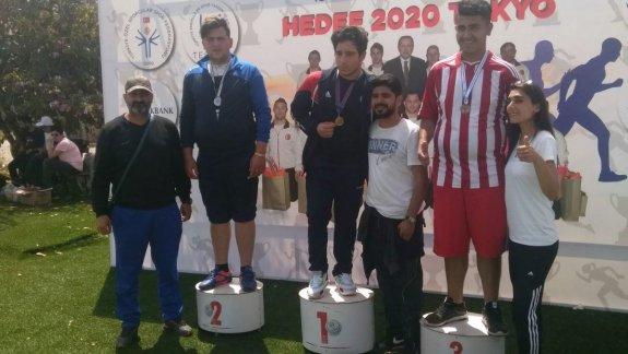 Özel Öğrencilerimiz Atletim Bölge Şampiyonasında İki Madalya Aldı