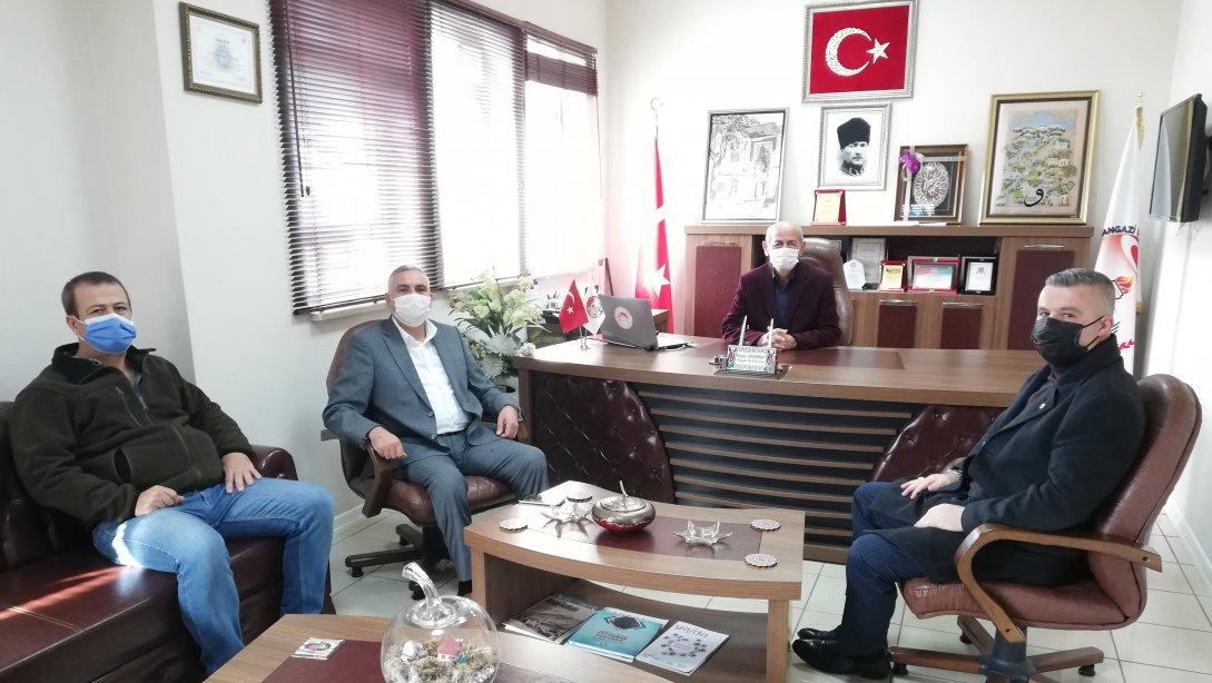 MHP İlçe Başkanından Öğretmenler Günü Ziyareti