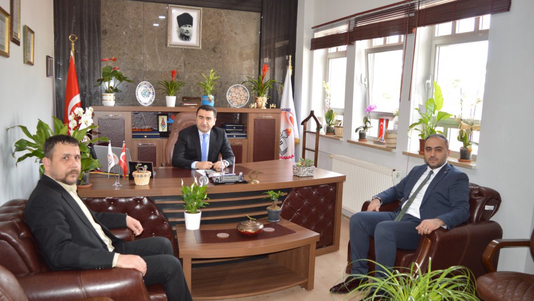 AK Parti ve MHP İlçe Başkanlarından İlçe Milli Eğitim Müdürü Sn. Mustafa SAKARYA' ya Ziyaret