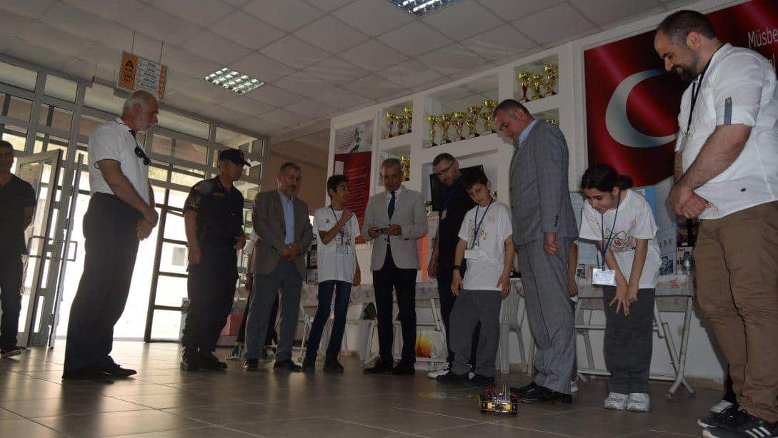 Mehmet Akif Ersoy Ortaokulu TÜBİTAK 4006 Bilim Fuarı Açılışı Yapıldı.