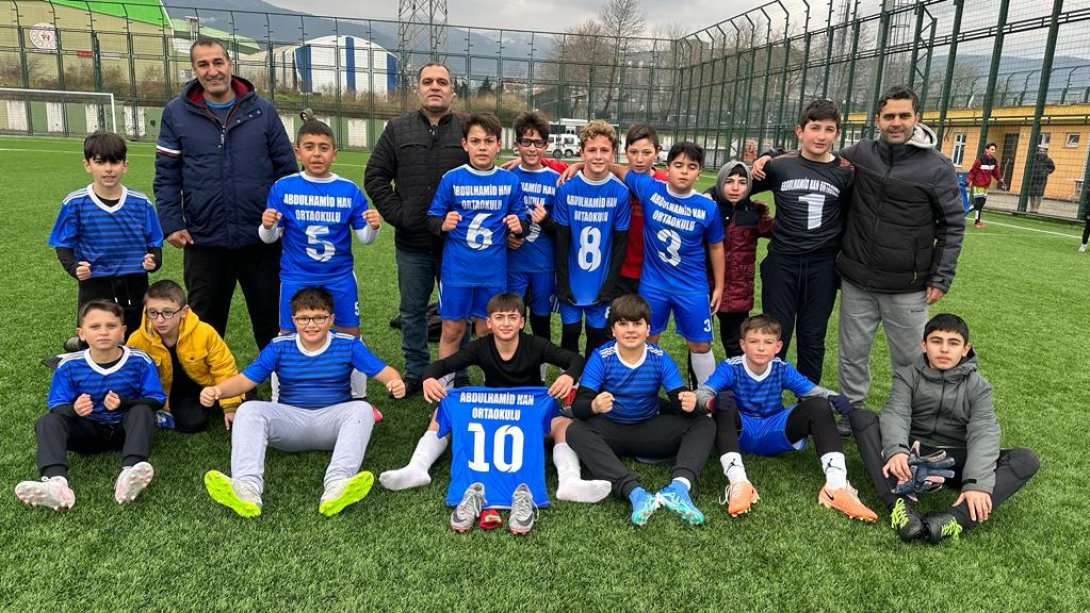 Abdulhamid Han Erkek Futbol Takımı Türkiye Şampiyonasına Katılım Hakkı Elde Etti.