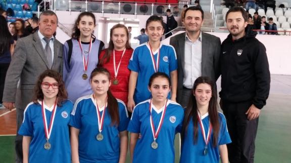 Erenler Mesleki ve Teknik Anadolu Lisesi Futsal Bursa Şampiyonu