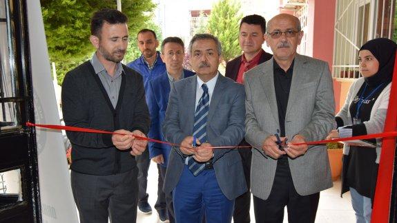 Orhangazi Kız Anadolu İmam Hatip Lisesi TÜBİTAK 4006 Bilim Fuarı Açılışı Yapıldı