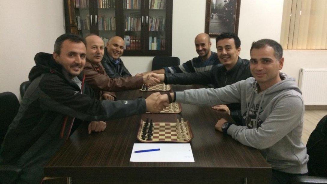 Öğretmenler arası Satranç Turnuvası Düzenlendi