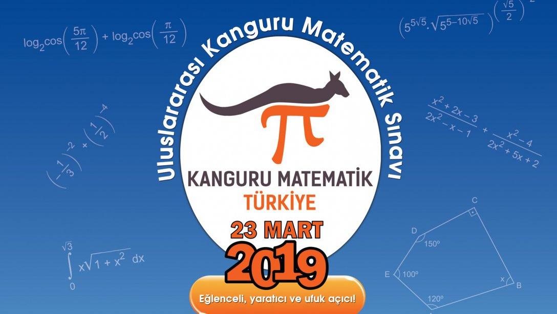 Atatürk Ortaokulu  Kanguru Matematik Sınavı Yapıyor