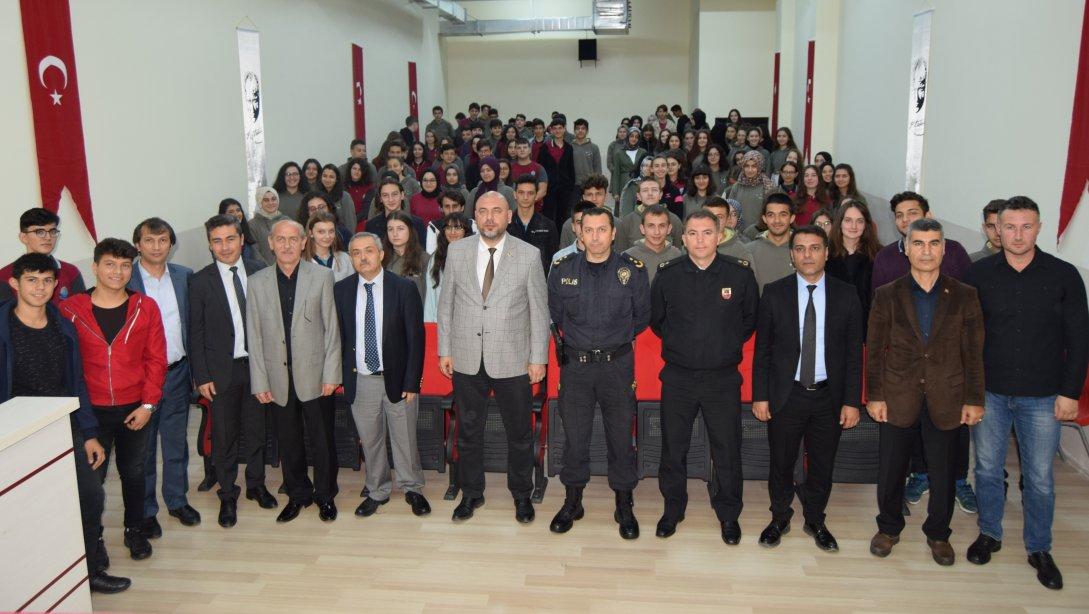 Şehrin Yöneticileri Orhangazi Anadolu Lisesi Öğrencileriyle Buluştu.