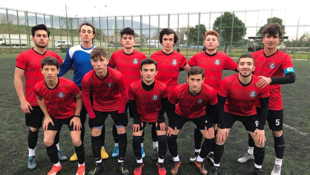 Orhangazi Çok Programlı Anadolu Lisesi Futbol Takımı Türkiye Finallerinde