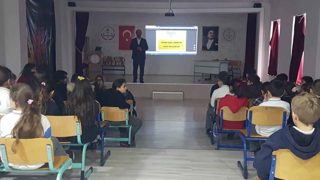 Mehmet Akif Ersoy Ortaokulu Öğrencilerine DynEd Sunumu Yapıldı.