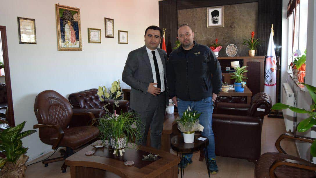 Öğretmenevi Müdüründen İlçe Milli Eğitim Müdürü Sayın Mustafa SAKARYA' ya Ziyaret