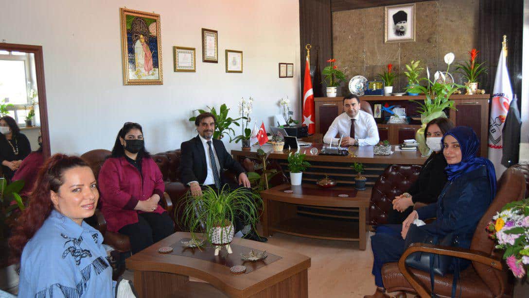 Örnekköy Orhan Öcalgiray İlkokulu' ndan İlçe Milli Eğitim Müdürü Sn. Mustafa SAKARYA' ya Ziyaret