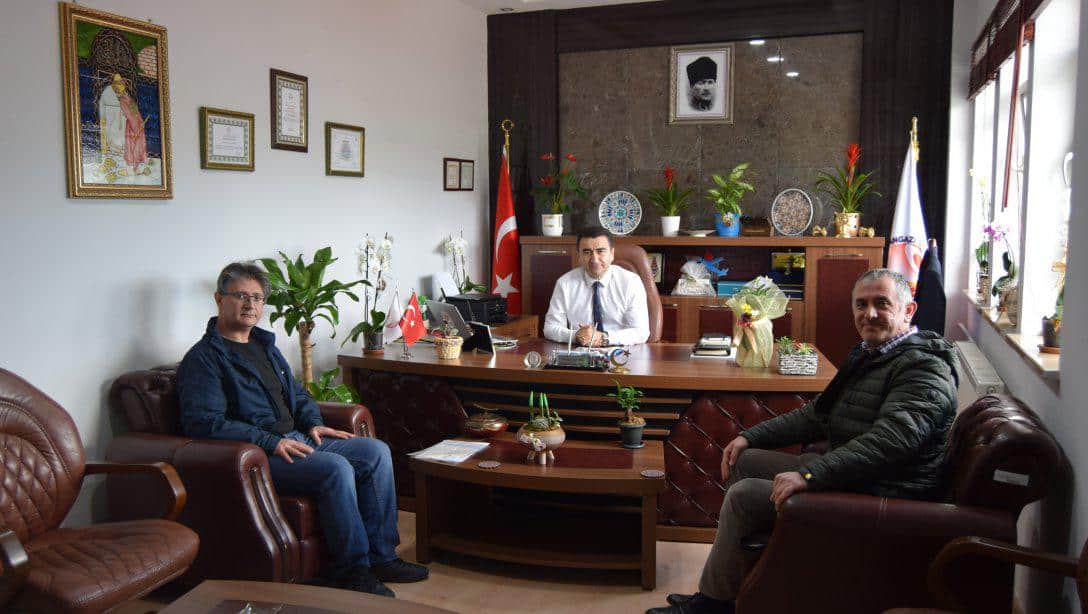 Mehmet Akif Ersoy Ortaokulu' ndan İlçe Milli Eğitim Müdürü Sn. Mustafa SAKARYA' ya Ziyaret