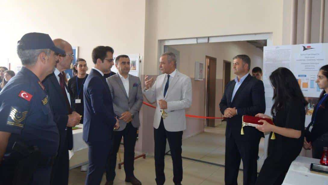 Orhangazi 15 Temmuz Anadolu Lisesi TÜBİTAK 4006 Bilim Fuarı Açılışı Yapıldı.