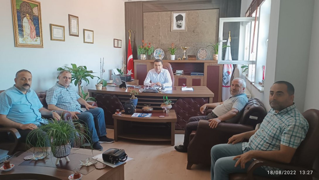 ASEF İlçe Milli Eğitim Müdürü Mustafa SAKARYA' yı Ziyaret Etti.