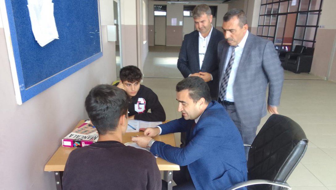İlçe Milli Eğitim Müdürü Sayın Mustafa SAKARYA 15 Temmuz Anadolu Lisesi' ni Ziyaret Etti.