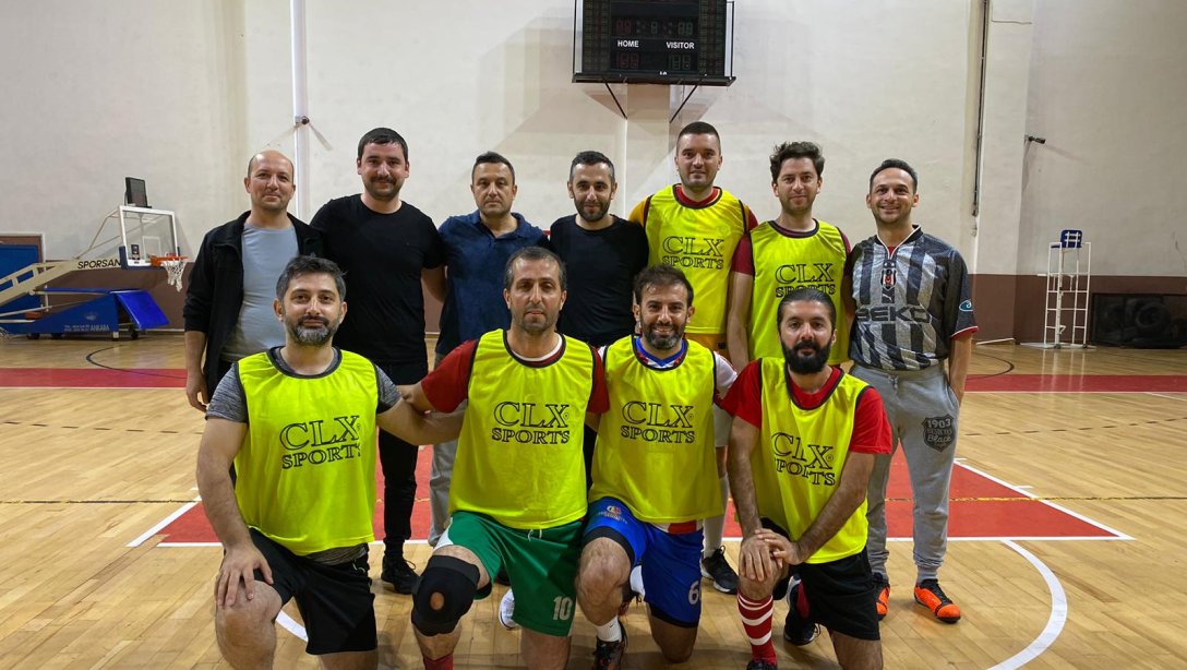 Öğretmenler Arası Futsal Turnuvası Başladı.