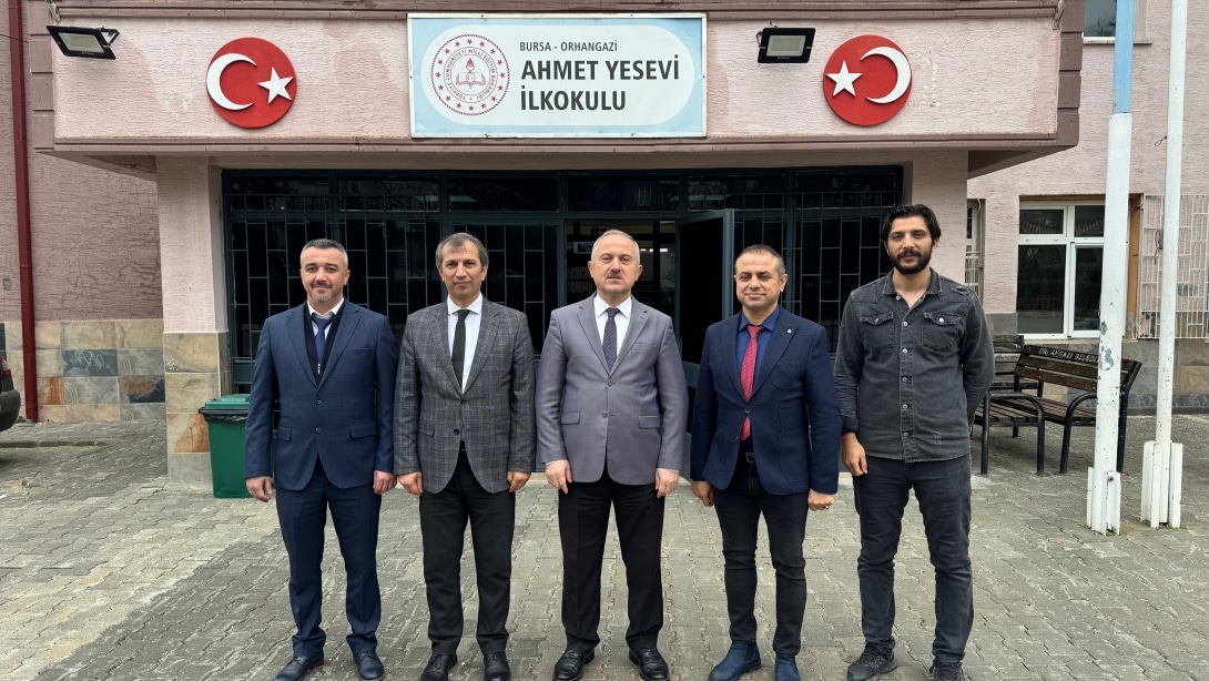 İlçe Kaymakamı Sn. Zafer Karamehmetoğlu ve İlçe Milli Eğitim Müdürümüz Erol Şanlıtürk Ahmet Yesevi İlkokulu ve Ortaokulunu Ziyaret Etti.