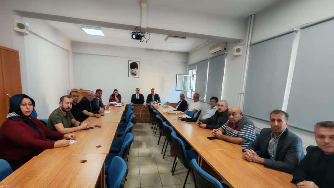 İlkokul Müdürleri Toplantısı Gerçekleştirildi.